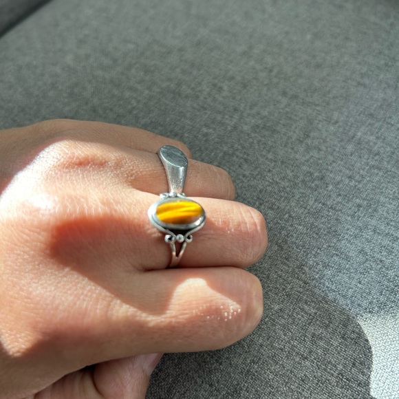 Vintage natural tiger’s eye sterling silver ring size 8 - Picture 5 of 5